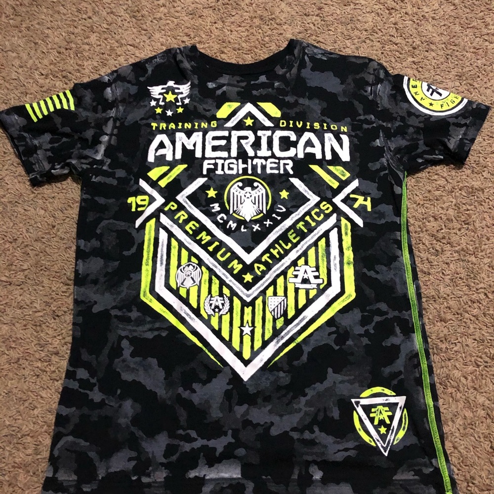 Men's t shirt